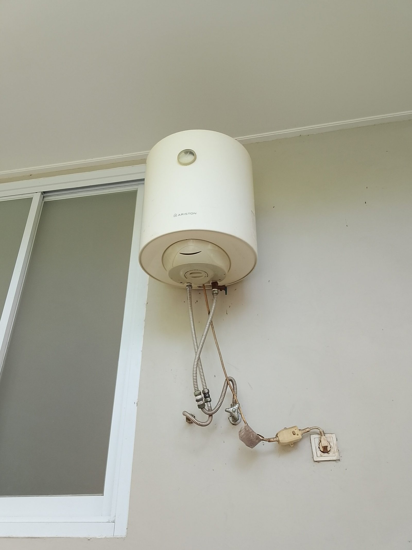 Dokumentasi service water heater Sentra